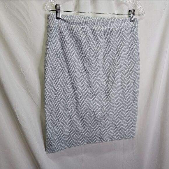 Banana Republic Blue Chevron Pencil Skirt Size 6 - Picture 3 of 11